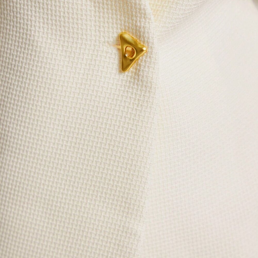 White Elegant Women's Blouse With Butterfly Brooch - Picture 3 of 8